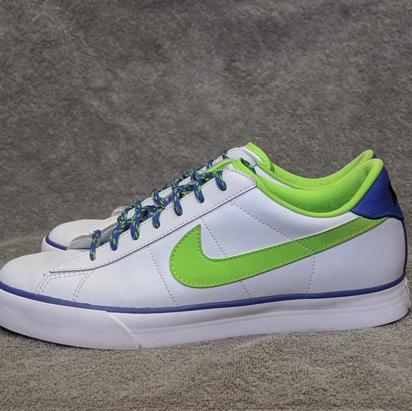 Nike Sneakers - Picture 3 of 6